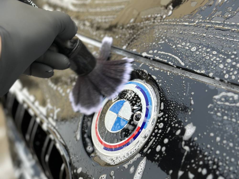 Nettoyage exterieur approfondie BMW
